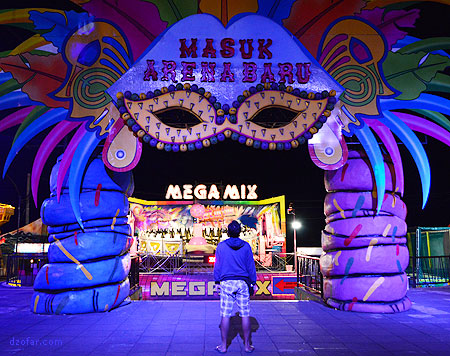 MEGAMIX Batu Night Spectacular