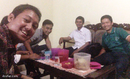 Di rumah sigit
