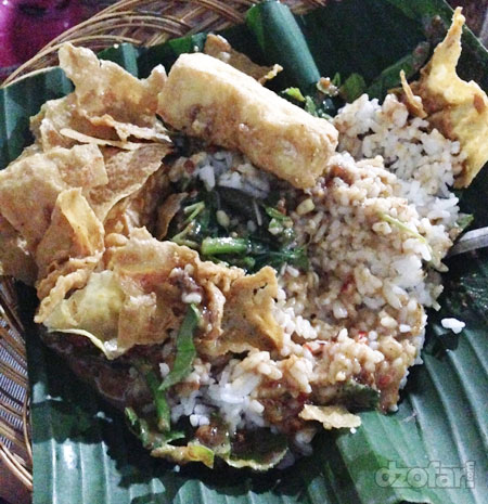 Nasi Pecel Mak Tibe