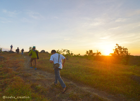 Jalan kaki ke bukit cinta