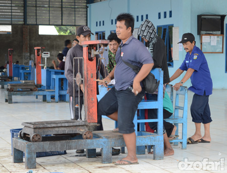 Masnya duduk duduk