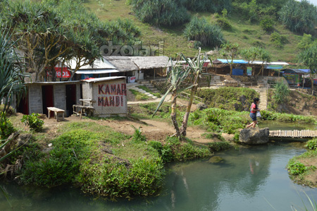 Fasilitas Air Terjun Banyu Tibo