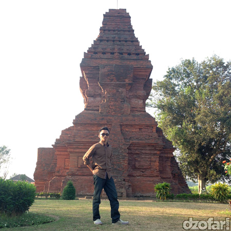 Gapuro Wringin Lawang sisi kanan
