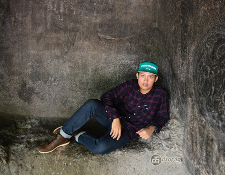 Goa Selomangleng dan model