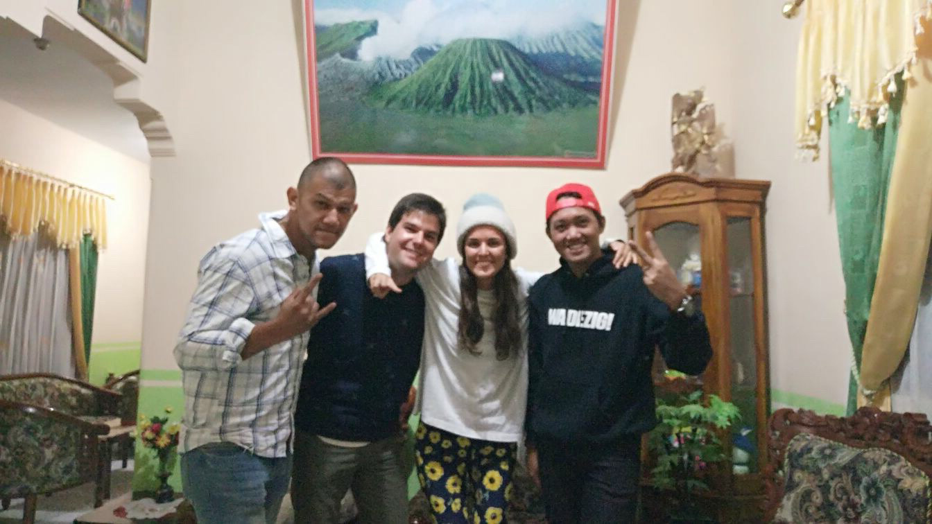 Foto bareng bule di Bromo