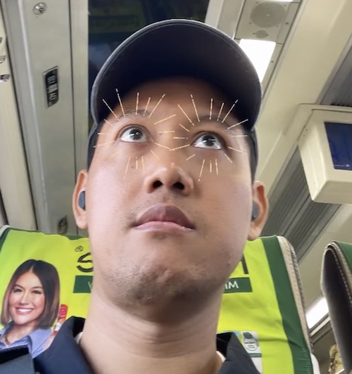 Melek di kereta Sancaka