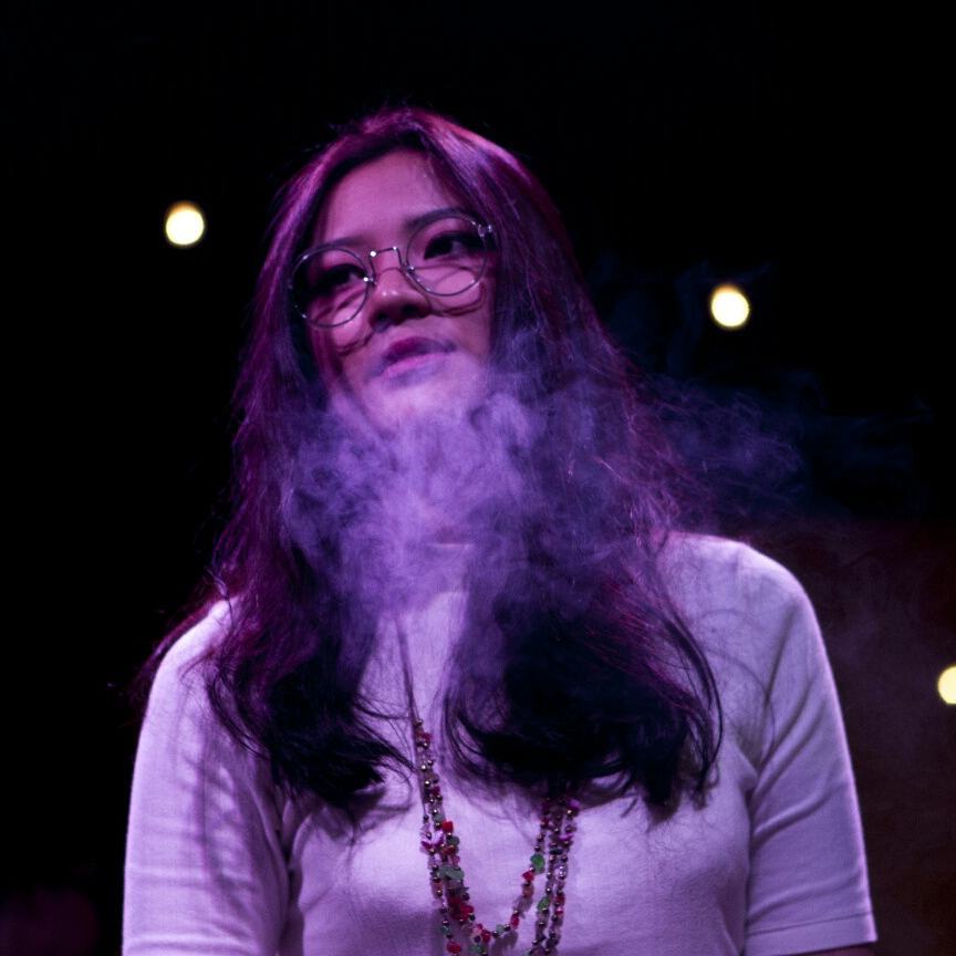 danilla rokok hehehe