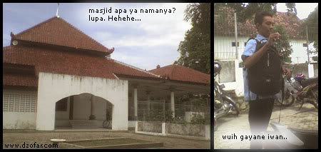 Dhuhuran di Masjid