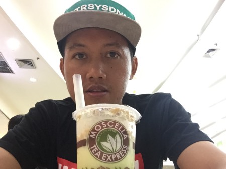 Makan sendirian