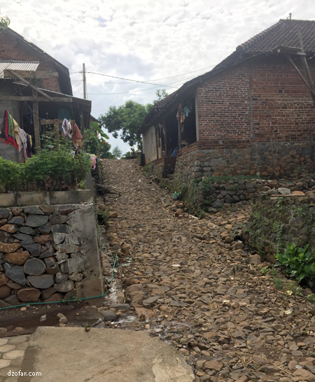 jalan Makadam