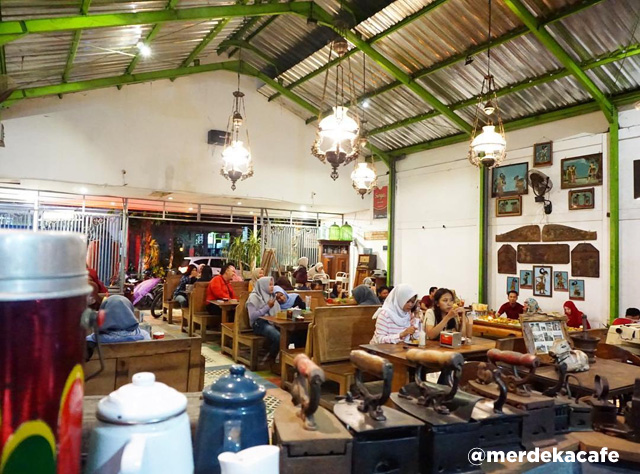 Cafe merdeka