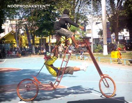 inilah sepeda paling unik sesemesta raya!!