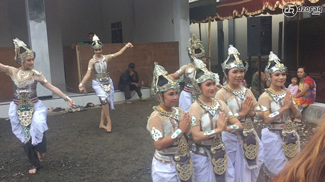hiburan tarian